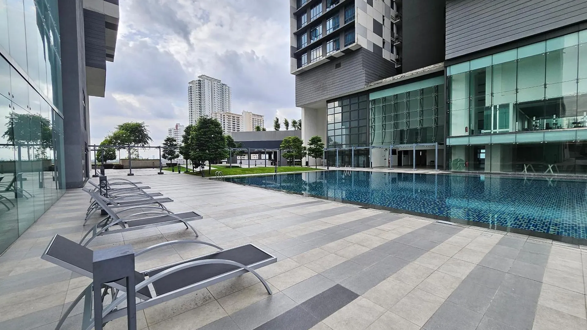 Setia Sky88 Johor Bahru公寓 0*,